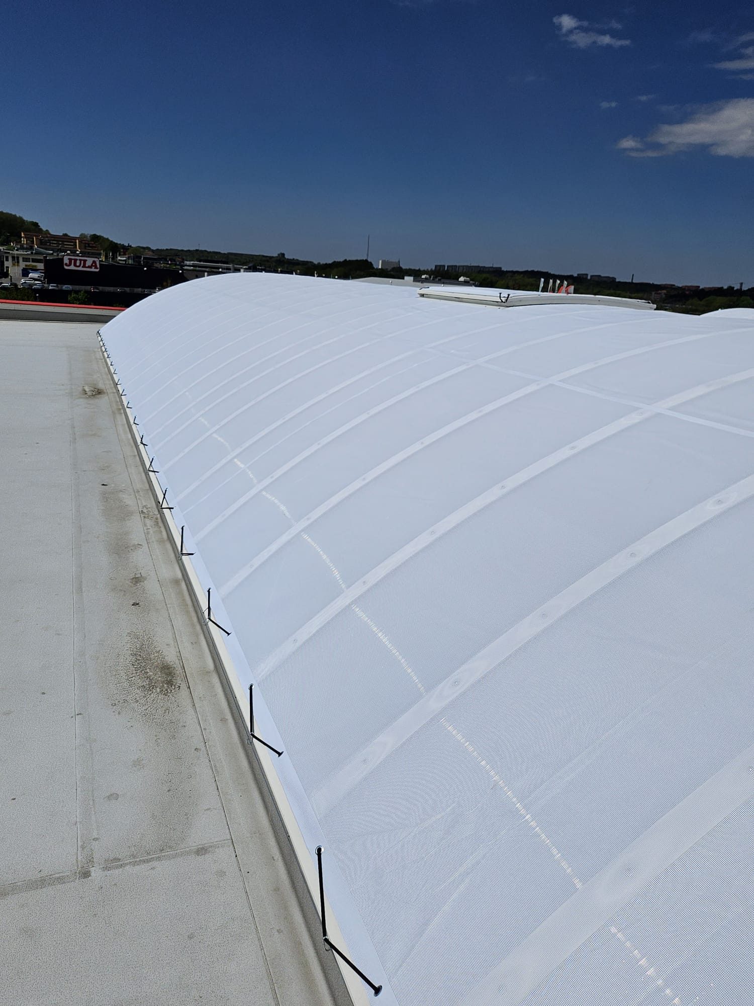 Passive control system for low temperature